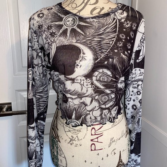 Abstract Print Lettuce Trim Sheer Mesh Top - Picture 1 of 3